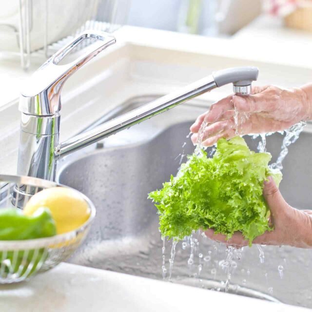 https://metro-plumbing.ca/wp-content/uploads/2018/10/gallery_projects_24-640x640.jpg